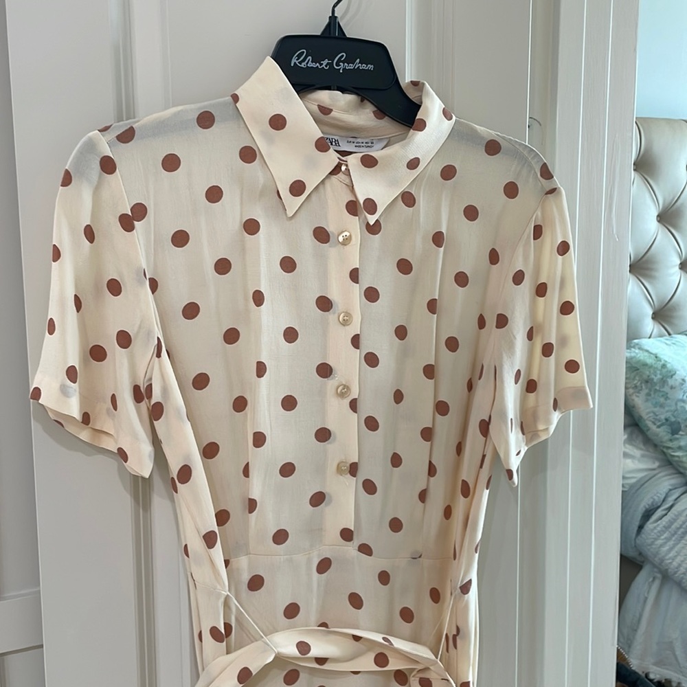 Polka dot dress bought this summer at Zara in London size medium fit 4-8
